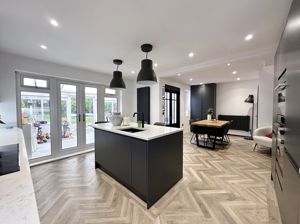 Photo 9- click for photo gallery